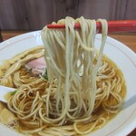 ら～麺 安至 - 「煮干し醬油ら～麺」麺アップ