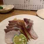 粉吉うどん - ぶり塩たたき絶品！