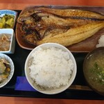 おばんざい 座ぶとん - 焼魚定食(ほっけ)(900円)