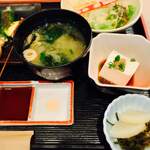 雲仙 - 料理写真:ご飯、味噌汁おかわり自由。