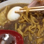 すごい煮干ラーメン 野毛 すし 釣りきん - 濃厚なスープに負けないちぢれ麺