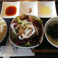 熟成焼肉 マルニク - ◆焼肉ランチセット◆♪
                    
                    ご飯大盛＋100円♪