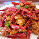 晴々飯店 - 鶏の唐辛子揚げ炒め　\880