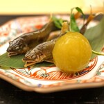 Ikkyou - 琵琶湖産の鮎の塩焼き　青梅添え