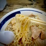 手打ちラーメン 森清 - 相変わらずの佐野に近い麺。つるつるしこしこ。