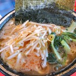 はじめ家 - ラーメン中盛　ネギもやしトッピング