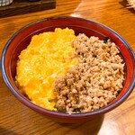 しゃもきち - そぼろ丼