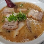 鹿児島ラーメン 真琴 - チャーシューメン