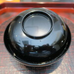 日本料理 晴山 - 塗り椀
