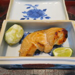 日本料理 晴山 - トキシラズ塩焼き