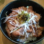 ハルコロ - 一周年記念ランチの「豚丼(650円)」大盛(100円)他料理は…親子丼に同じ♪