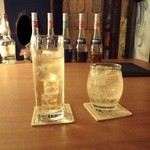 フラノ寶亭留 - ラムバックとウイルキンソンのジンジャエール