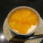 日本料理 晴山 - 宮崎マンゴー太陽のタマゴ　和三盆ブランマンジェ