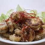 ヤッサイ モッサイ - 山芋とチーズのペッパーソテーアップ