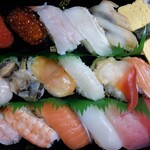 魚べい - 18貫握り