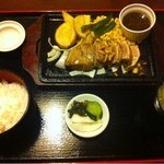 Shikisai Gembee - マグロのステーキ( ͒ ु⌑⃙⃙⃚̑ •̫̮ ⌑⃙⃙⃚̑ ू ͒)1