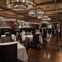 ロウリーズ・ザ・プライムリブ 恵比寿ガーデンプレイス店 - 