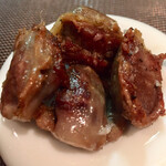 Abats. - アミューズがわりの砂肝のコンフィ　軽くソテーしてあってもうここから美味しい