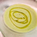 Abats. - グリーンピースのポタージュはワイフに出てきました　少しもらったけど