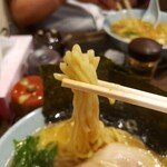 らーめん 頑張家 - チャーシュー麺 中