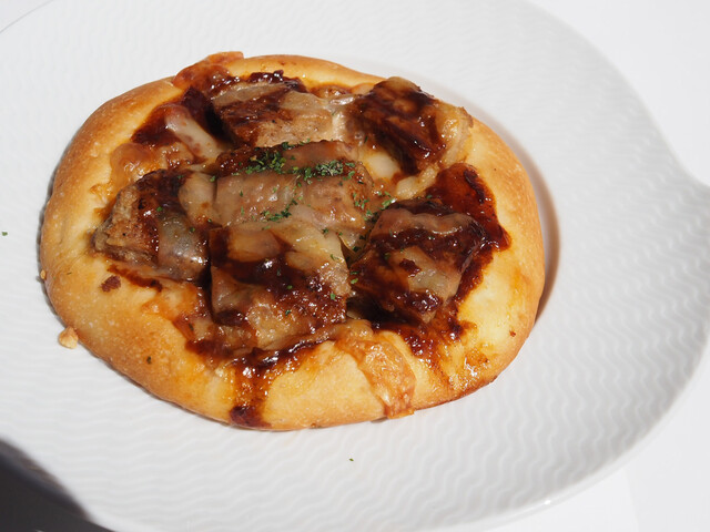 米粉パン トゥット（tutto） - 塩釜（パン）の写真