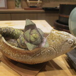 鮨旬美西川 - カウンター席前に置かれた 天然山葵。　　　　　2020.05.30