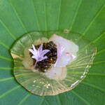 レストラン オオツ - 2020.6 軽く燻製にしたボタン海老 キャヴィア 野菜ガスパチョのゼリー