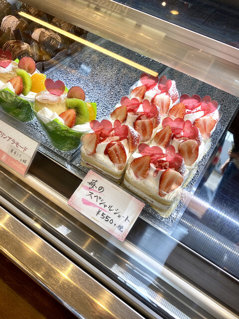 サンドリヨン 石原 ケーキ 食べログ