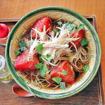 蕎麦 つづら - とまとの冷かけそば