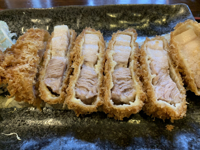 金の豚 おか田 南大沢 とんかつ 食べログ