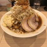 ラーメン 億人隊長 - ブタメン