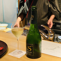 馳走 啐啄一十  - ・サロン2007(シャンパーニュ、フランス)
                    葡萄品種:シャルドネ100%