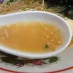 ラーメン浅野2号 - 味噌と香味油が完全に分離した、コクのあるスープ