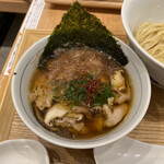 麺屋 猪一 離れ - 白菜と椎茸の鶏せせりつけそば(薄口醤油) 1,200円 (つけ汁温)