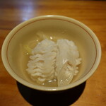 明道町中国菜 一星 - 三河の鱧の出汁しゃぶ、鶏と骨の出汁にしゃん所でアクセントをつけた薄味仕立て