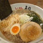 らーめん香月 - 醤油ラーメン脂すくなめ