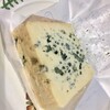 Fromagerie Alpage - 濃厚なブルーチーズですが口溶けが早くて余韻が案外軽いのが特徴です　美味しいとしか言い様がない