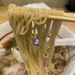 川の先の上 - 麺はものすごいコシです！