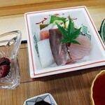 島活 - もみじもキレイ サワラもアコウも美味しい アオリイカ最高