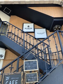 CR.CACTUS CAFE&ACCESSORY