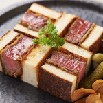 鉄板焼　銀明翠 - 和牛フィレカツサンド（テイクアウト）