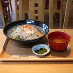 Uokama - 鮭しらす丼温玉のせ