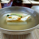 Mikadoya - 炭火焼き小鮎と冬瓜、利尻昆布出汁のお椀