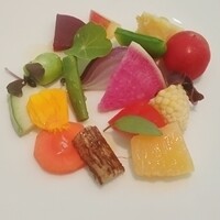 ラ・ボンヌターブル - 