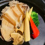Sakanaba Ippo - アワビの冷菜  特製ねぎ塩ソース
