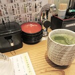 Toyama Sushi - 「お茶」は、回転寿しタイプ。