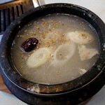 美加登苑 - 参鶏湯