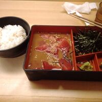 羽田市場 ギンザセブン - 天然まぐろ丼（昼）