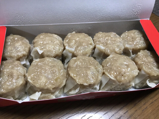 ５５１蓬莱 阪急十三駅店 ゴウゴウイチホウライ 十三 肉まん 中華まん 食べログ