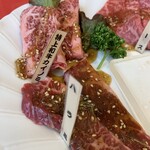 湖南亭 - 上タン、特上和牛カイノミ、ハラミ、上ロース、上カルビの5種盛り3,700円